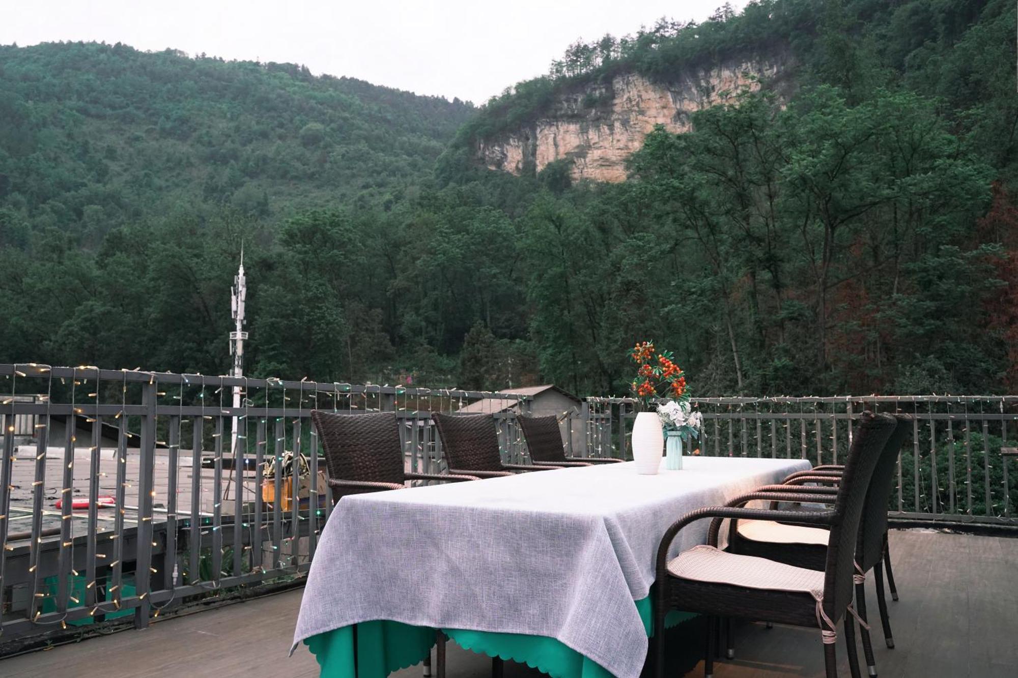 一树一花客栈眷恋店 Apartment Wulingyuan Bagian luar foto